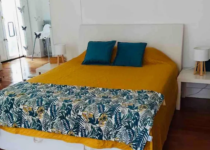 Rua Poco Dos Negros - * Lisboa